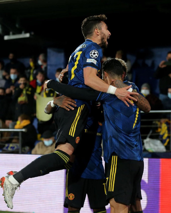 里程碑夜瓦伦西亚远射贴柱，欧冠转会期刷纪录，话题不断，数据趋势出现新变化的简单介绍BOB体育官网平台